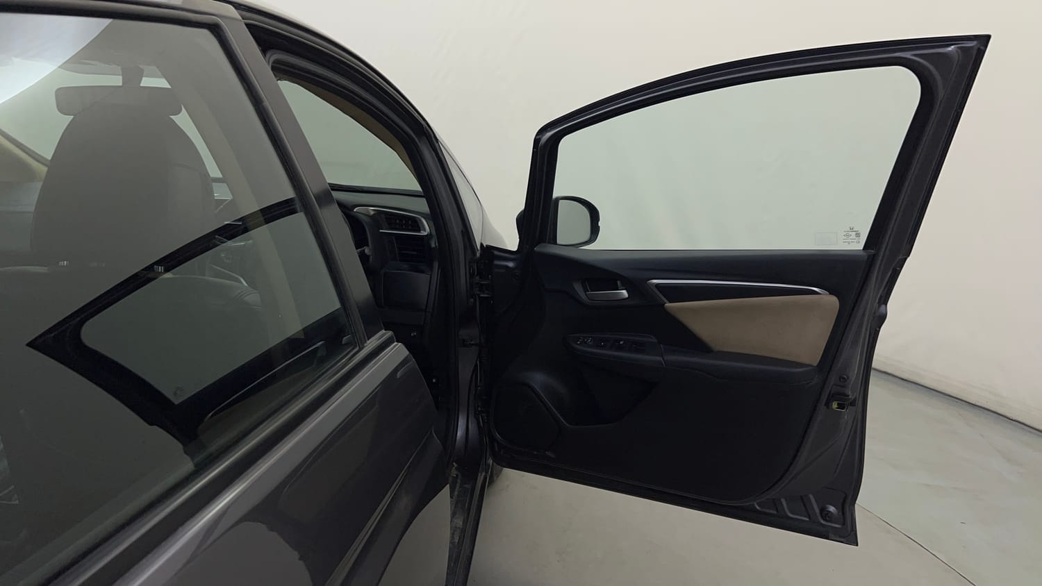 Used 2018 Honda Jazz V AT Petrol Petrol Automatic interior RIGHT FRONT DOOR OPEN VIEW