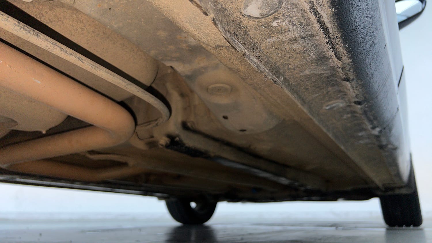 Used 2018 Hyundai Verna SX (O)1.6 VTVT Petrol Manual extra REAR RIGHT UNDERBODY VIEW
