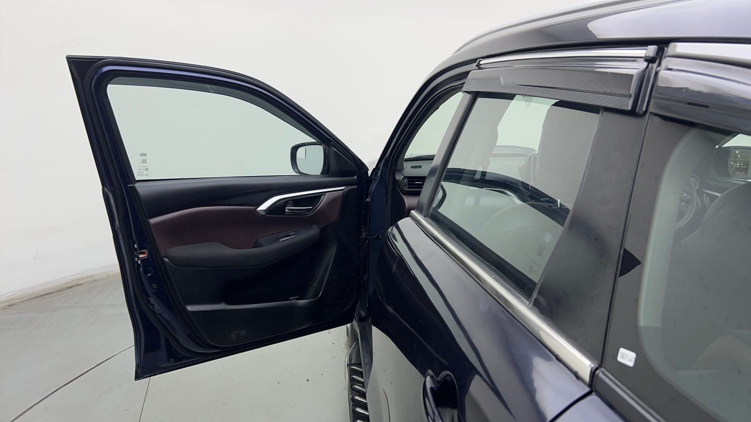 Used 2025 Maruti Suzuki Grand Vitara Delta CNG Cng Manual interior LEFT FRONT DOOR OPEN VIEW