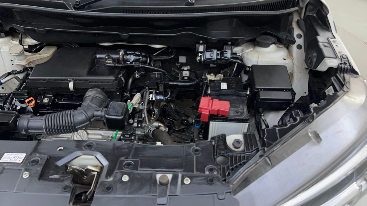 Used 2023 Maruti Suzuki XL6 Alpha Plus MT Petrol Petrol Manual engine ENGINE LEFT SIDE VIEW