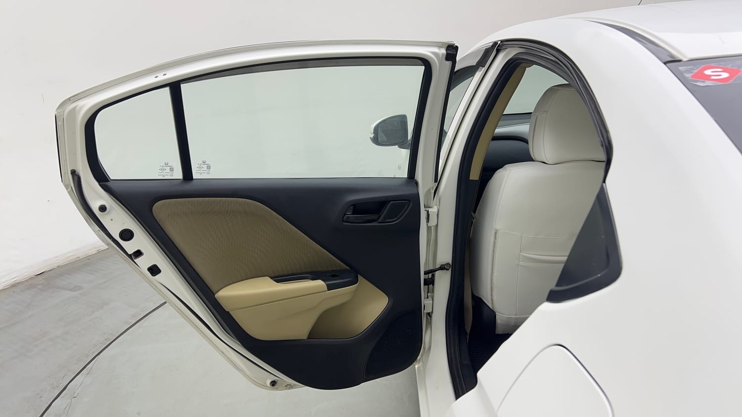 Used 2016 Honda City SV Petrol Manual interior LEFT REAR DOOR OPEN VIEW
