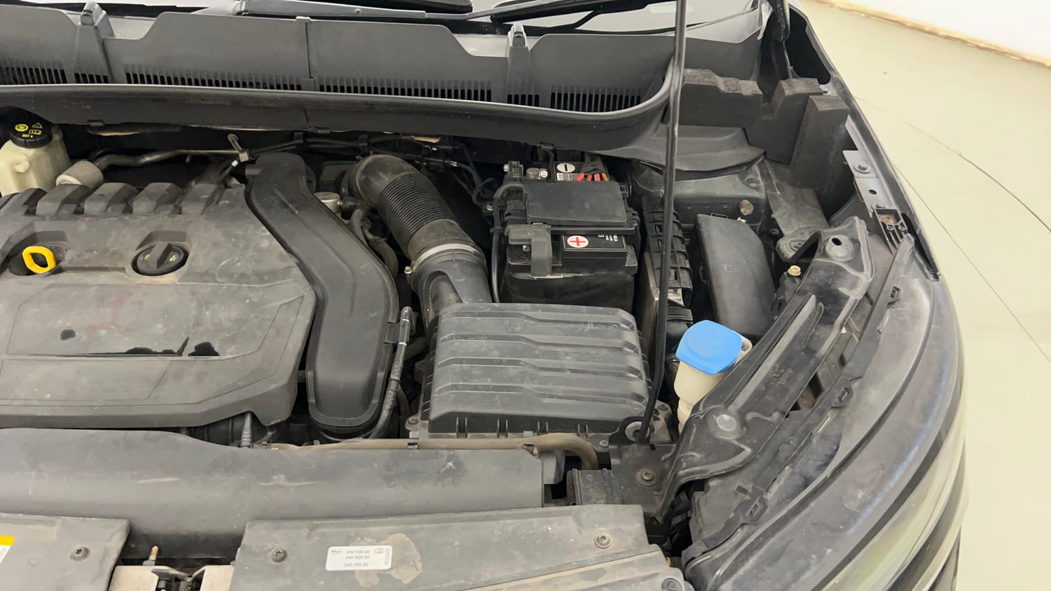 Used 2023 Skoda Kushaq Style 1.5L TSI MT Petrol Manual engine ENGINE LEFT SIDE VIEW