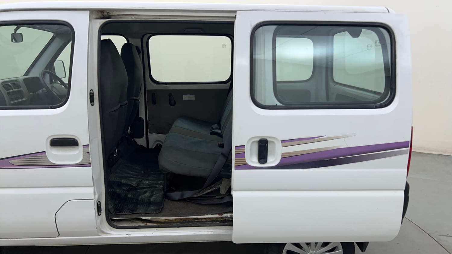 Used 2015 Maruti Suzuki Eeco 5 STR WITH A/C+HTR Petrol Manual interior LEFT REAR DOOR OPEN VIEW