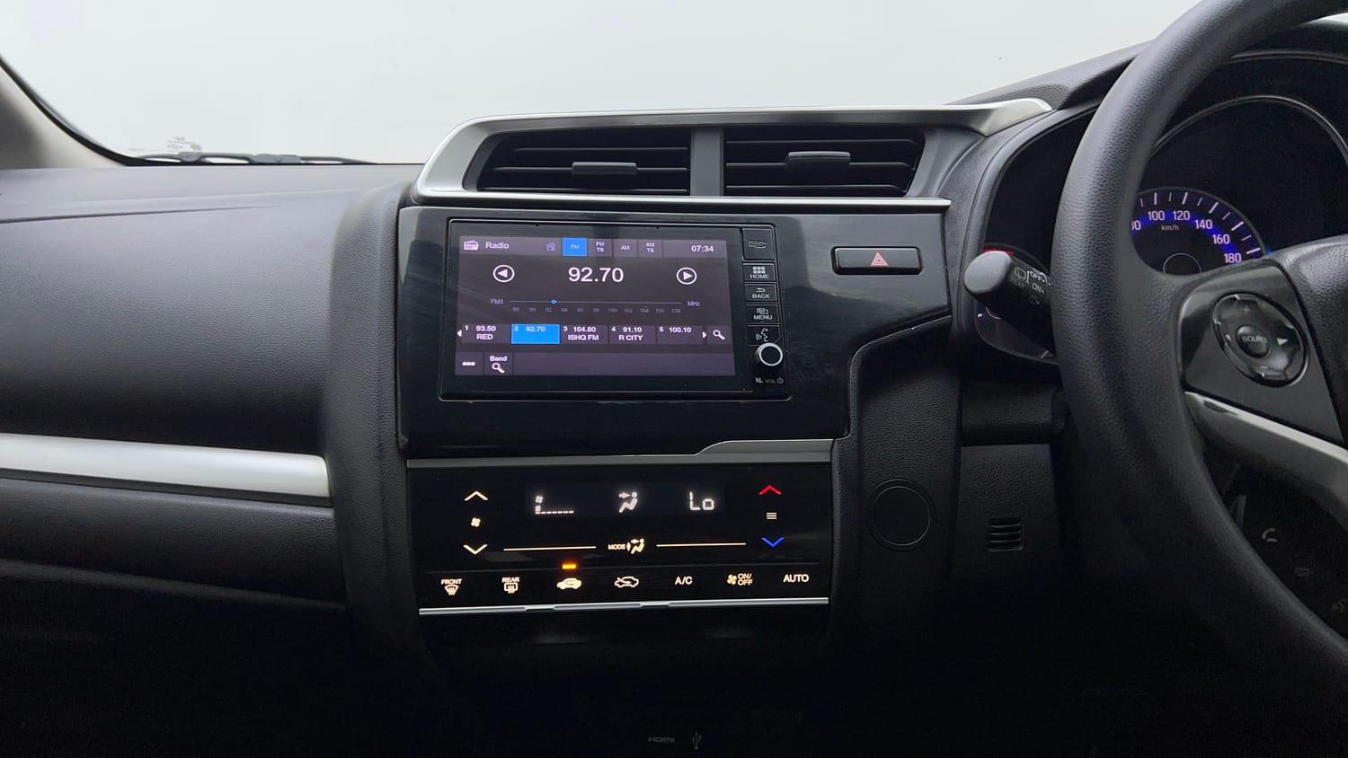 Used 2017 Honda WR-V VX MT Petrol Petrol Manual interior MUSIC SYSTEM & AC CONTROL VIEW
