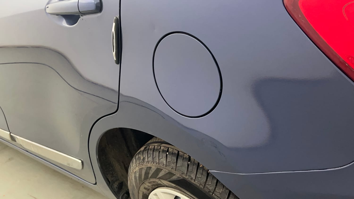 Used 2022 Maruti Suzuki Dzire VXi Petrol Manual dents MINOR DENT