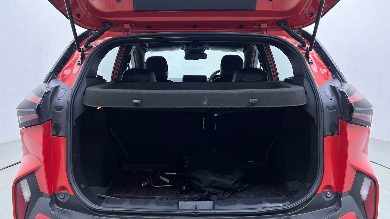 Used 2023 Tata Nexon Fearless 1.2 Revotron Petrol 7DCA DT Petrol Automatic interior DICKY INSIDE VIEW