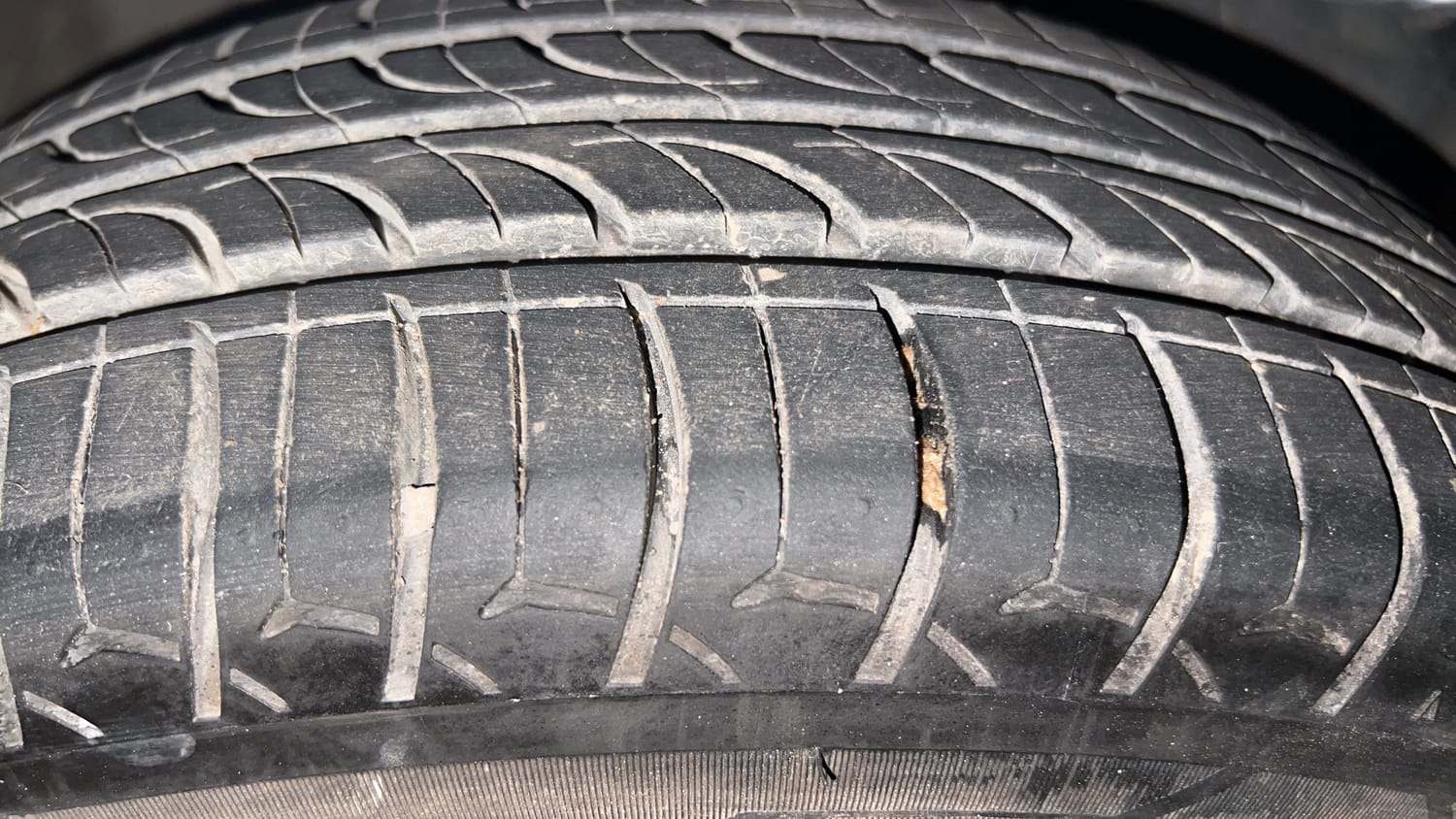 Used 2018 Honda Jazz V AT Petrol Petrol Automatic tyres RIGHT FRONT TYRE TREAD VIEW