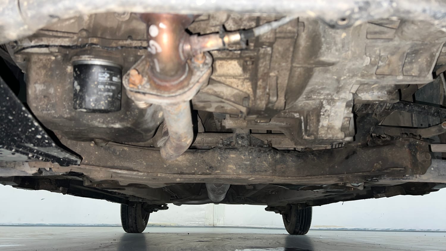 Used 2013 Maruti Suzuki Swift VXi Petrol Manual extra FRONT LEFT UNDERBODY VIEW