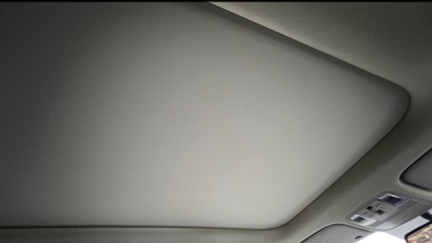 Used 2022 Hyundai Creta SX (O) 1.5 Diesel Diesel Manual top_features Sunroof