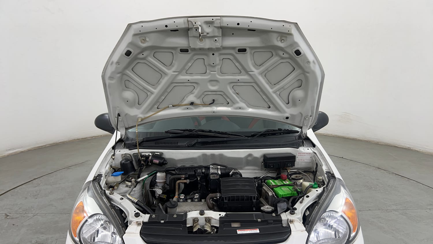 Used 2017 Maruti Suzuki Alto 800 LXi Petrol Manual engine ENGINE & BONNET OPEN FRONT VIEW