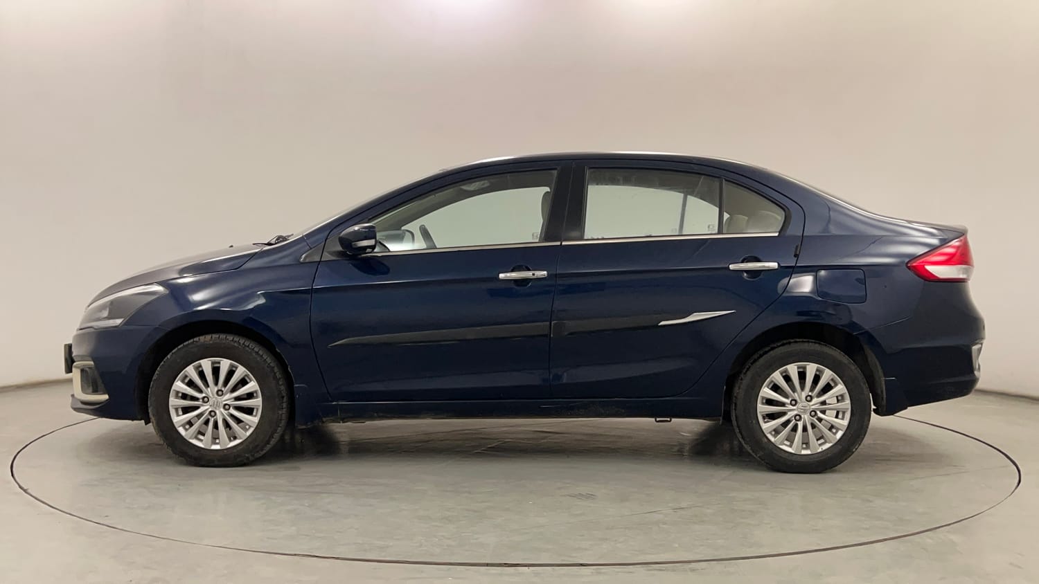 Used 2023 Maruti Suzuki Ciaz Zeta 1.5 Petrol Manual exterior LEFT SIDE VIEW