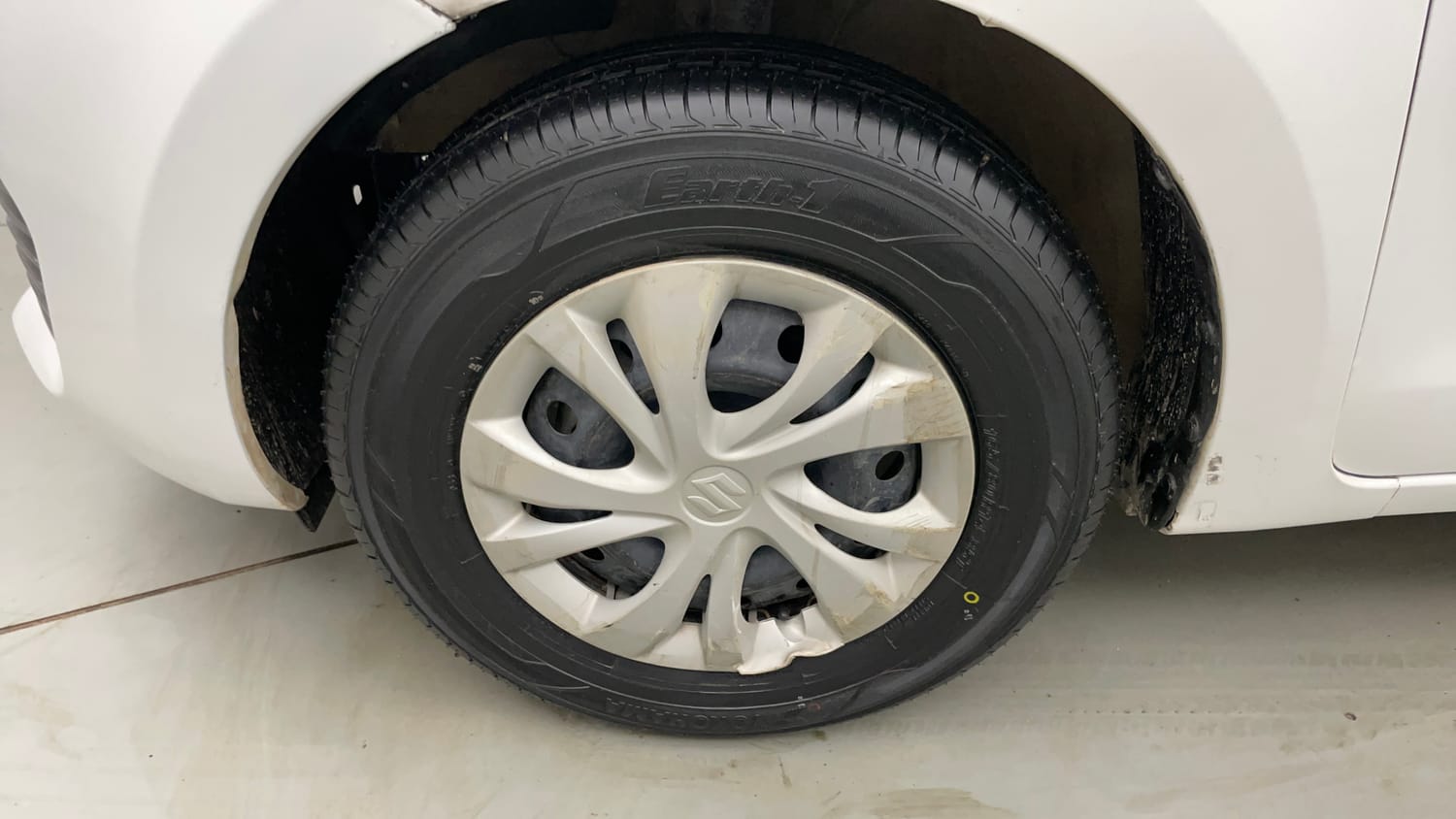 Used 2019 Maruti Suzuki Swift VXi Petrol Manual tyres LEFT FRONT TYRE RIM VIEW