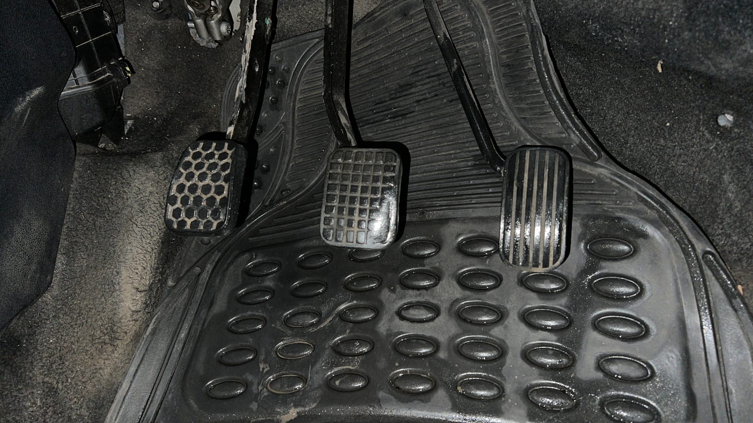 Used 2017 Tata Tiago Revotron XZ Petrol Manual interior PEDALS VIEW
