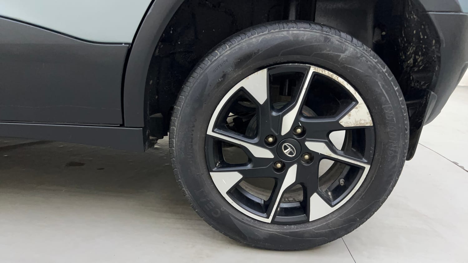 Used 2022 Tata Punch Creative MT Petrol Manual tyres LEFT REAR TYRE RIM VIEW
