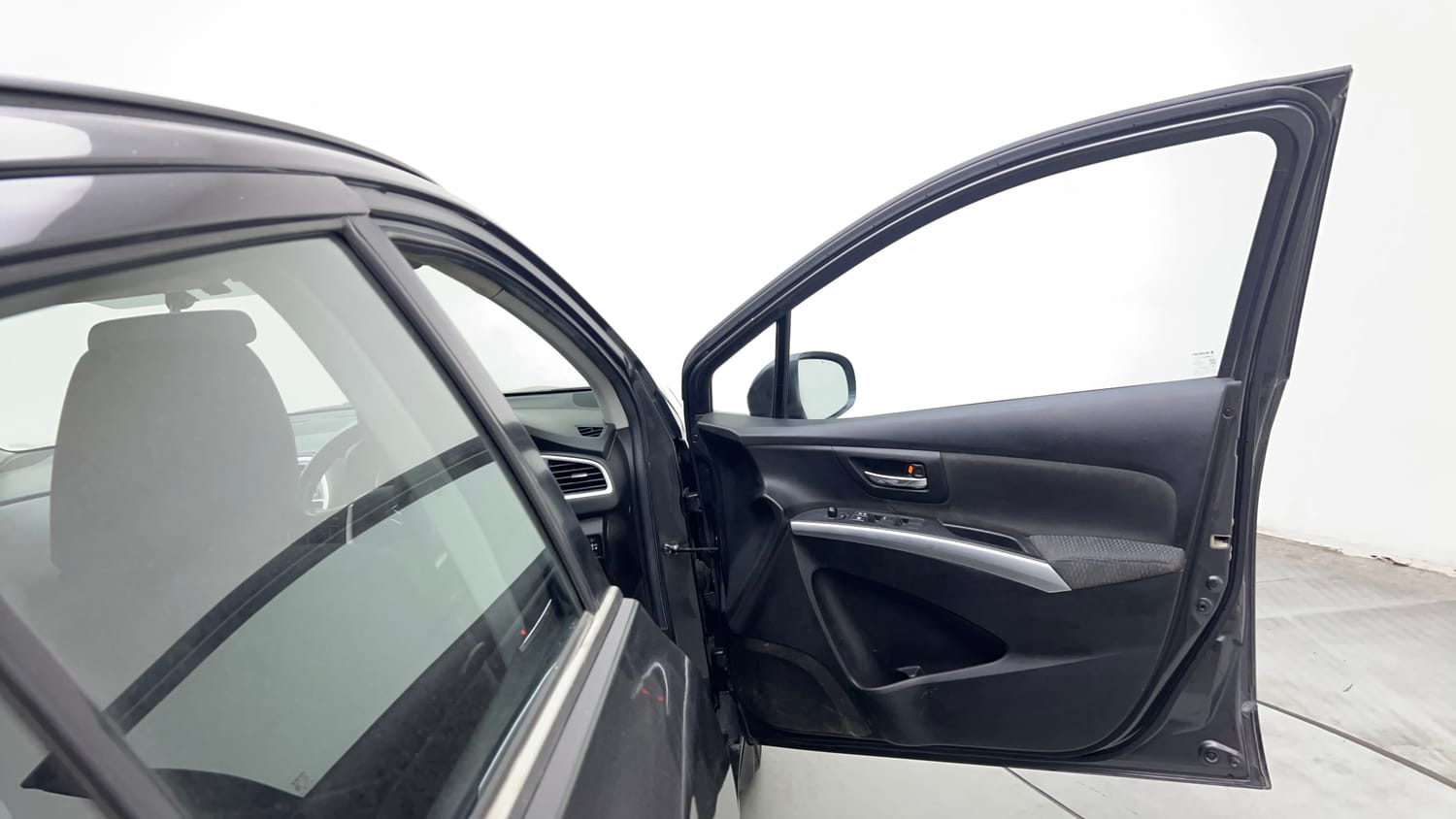 Used 2020 Maruti Suzuki S-Cross Zeta Petrol Manual interior RIGHT FRONT DOOR OPEN VIEW