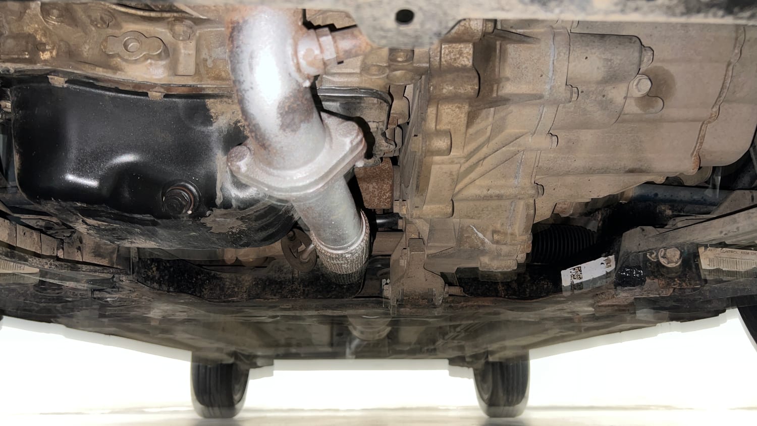 Used 2022 Tata Punch Creative MT Petrol Manual extra FRONT LEFT UNDERBODY VIEW