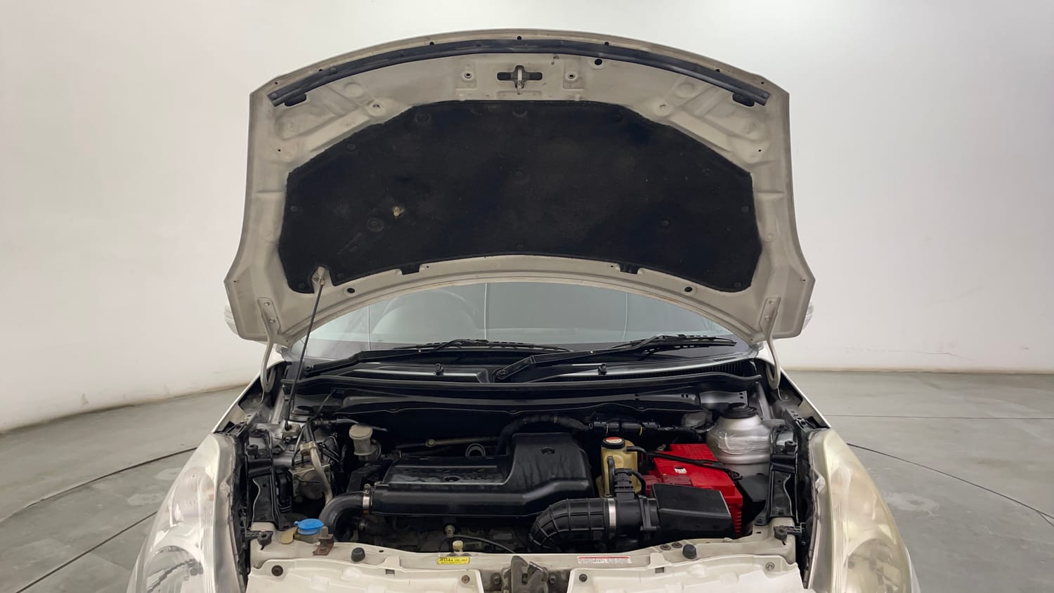 Used 2014 Maruti Suzuki Swift ZDi Diesel Manual engine ENGINE & BONNET OPEN FRONT VIEW