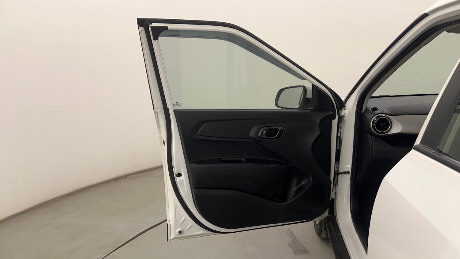 Used 2023 Hyundai Exter SX 1.2 MT Petrol Manual interior LEFT FRONT DOOR OPEN VIEW