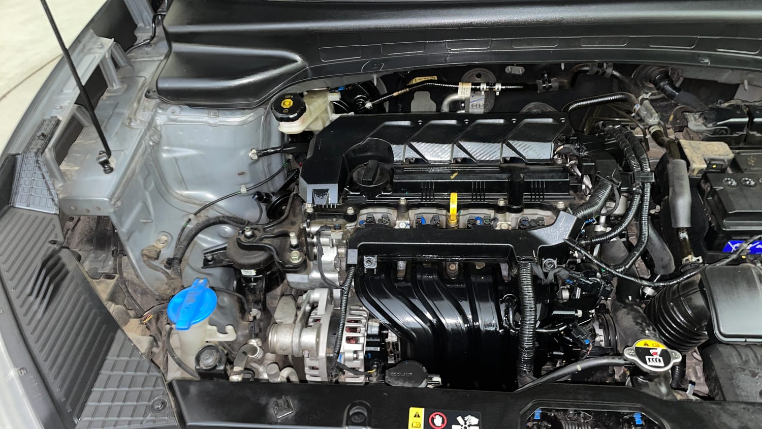 Used 2023 Hyundai Creta SX 1.5 Petrol IVT Petrol Automatic engine ENGINE RIGHT SIDE VIEW