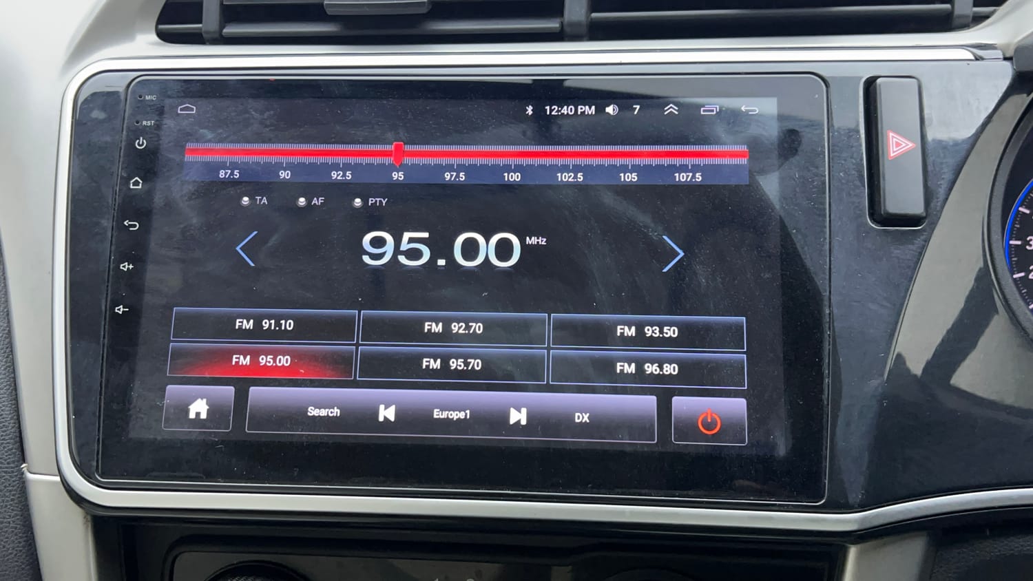 Used 2016 Honda City SV Petrol Manual top_features Integrated (in-dash) music system