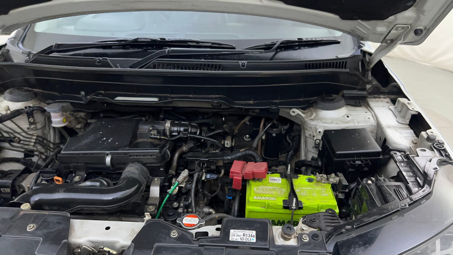 Used 2022 Maruti Suzuki Brezza ZXi Plus Petrol Manual engine ENGINE LEFT SIDE HINGE & APRON VIEW