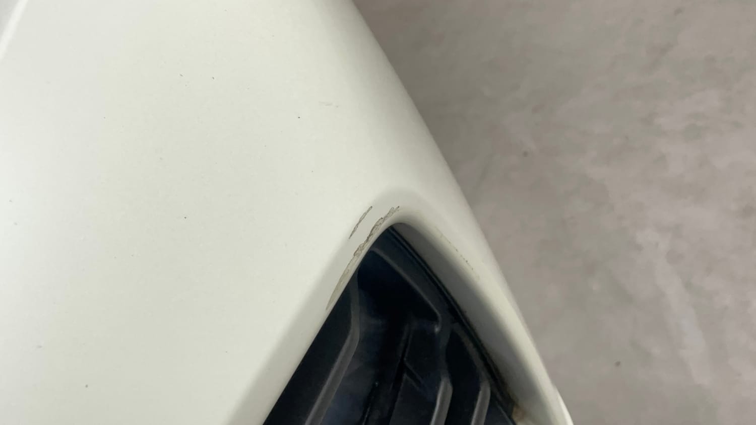 Used 2024 Renault Kiger RXL AMT Petrol Automatic dents MINOR SCRATCH