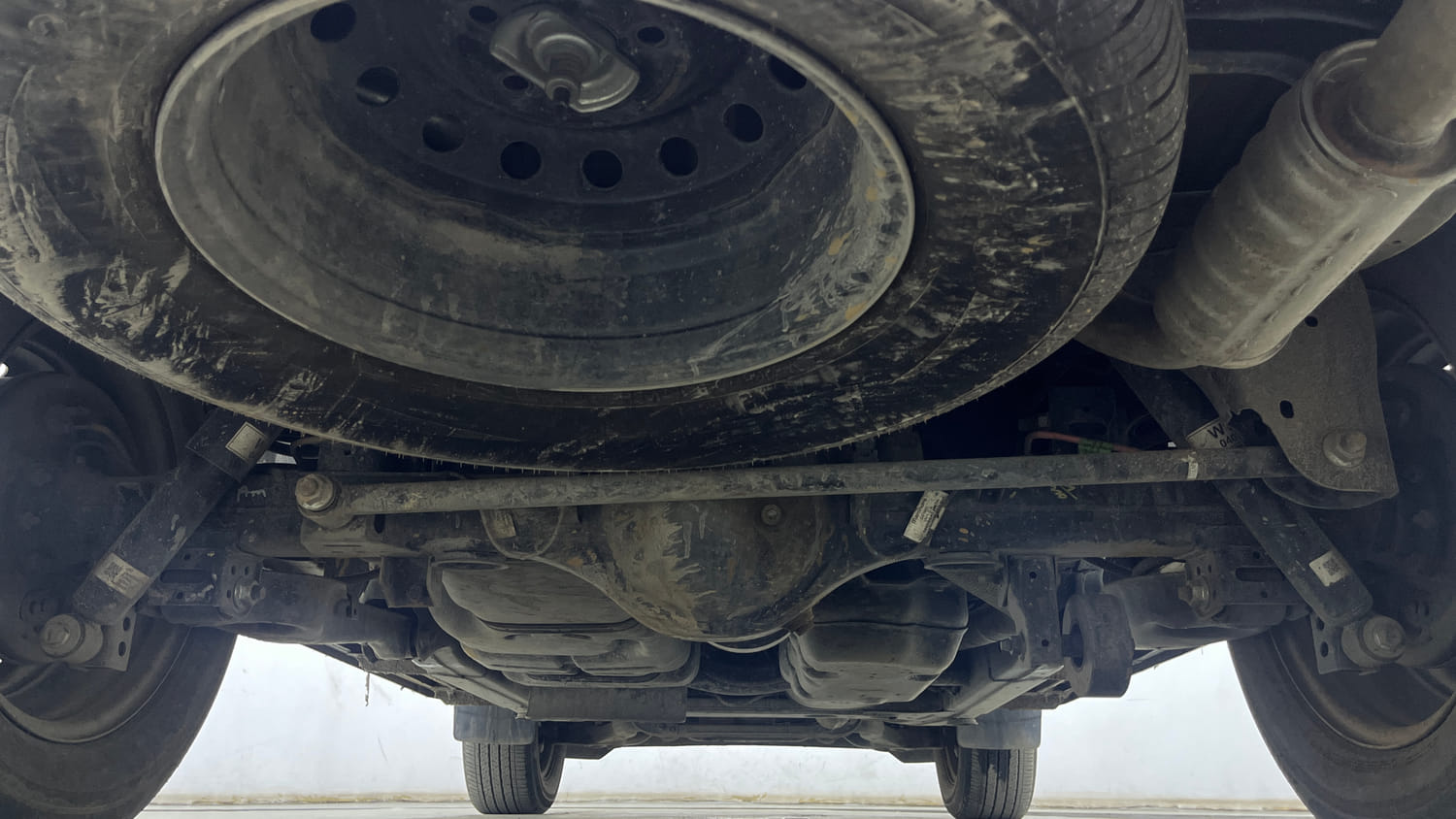 Used 2024 Mahindra Scorpio S3 Plus Diesel Manual extra REAR UNDERBODY VIEW (TAKEN FROM REAR)