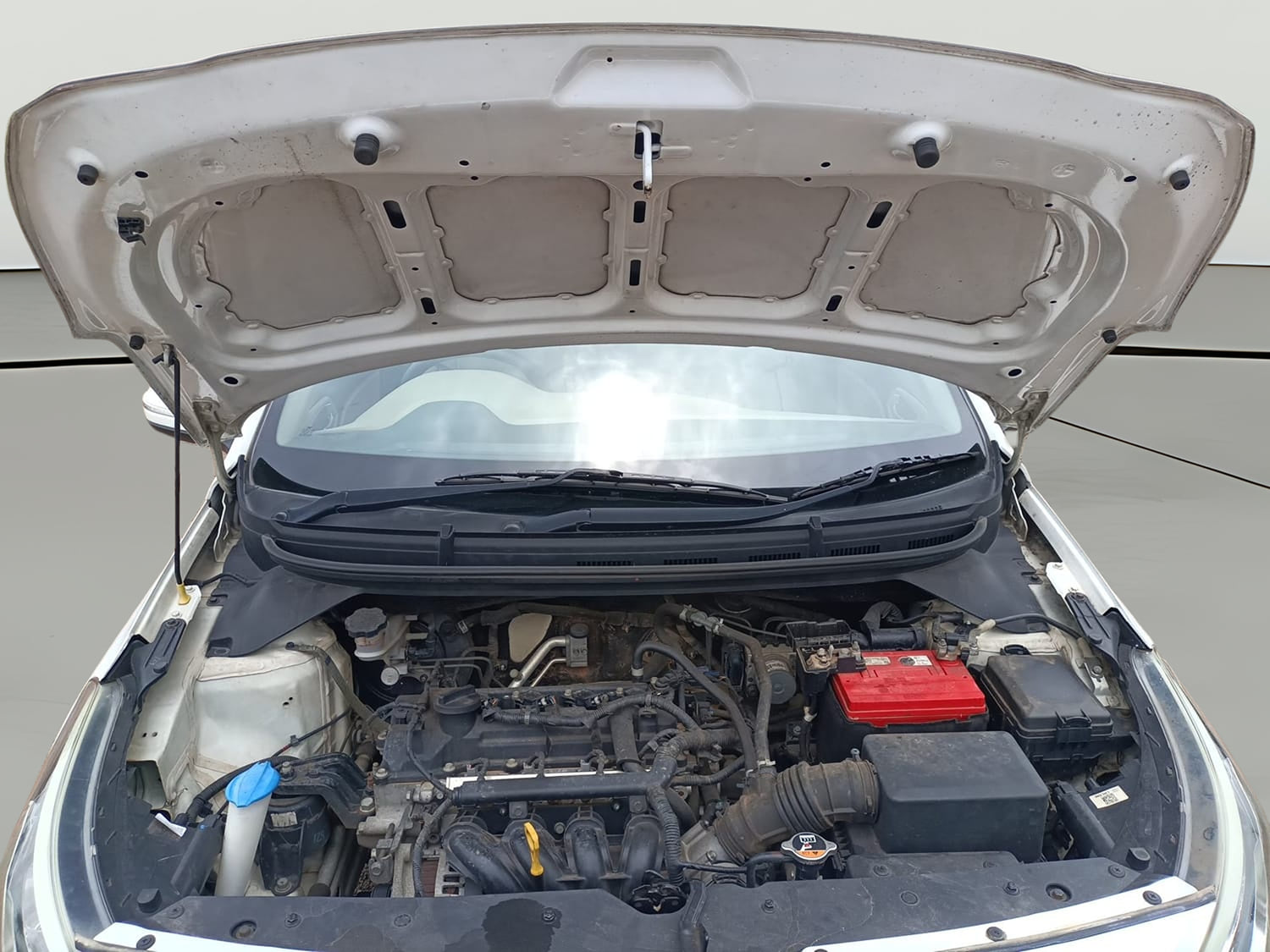 Used 2019 Hyundai Elite i20 Asta 1.2 AT Petrol Automatic engine ENGINE & BONNET OPEN FRONT VIEW