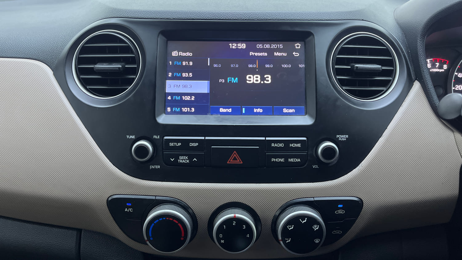 Used 2018 Hyundai Grand i10 Sportz AT 1.2 Kappa VTVT Petrol Automatic interior MUSIC SYSTEM & AC CONTROL VIEW