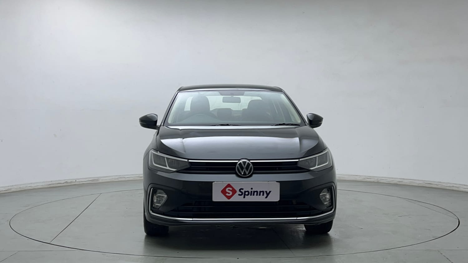 Used 2023 Volkswagen Virtus Highline 1.0 TSI AT Petrol Automatic exterior FRONT VIEW