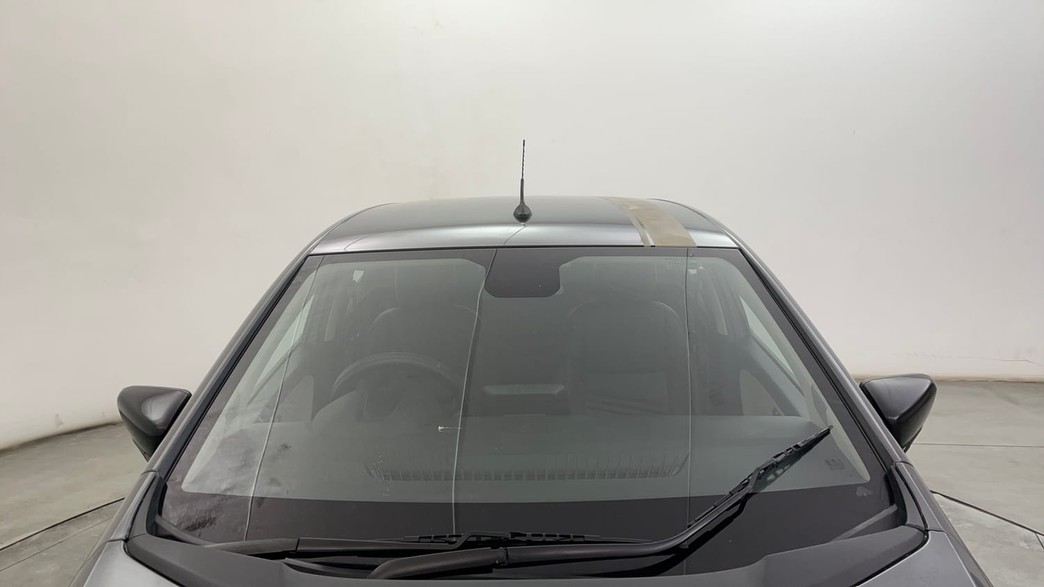 Used 2022 Tata Altroz XT Diesel Diesel Manual exterior FRONT WINDSHIELD VIEW