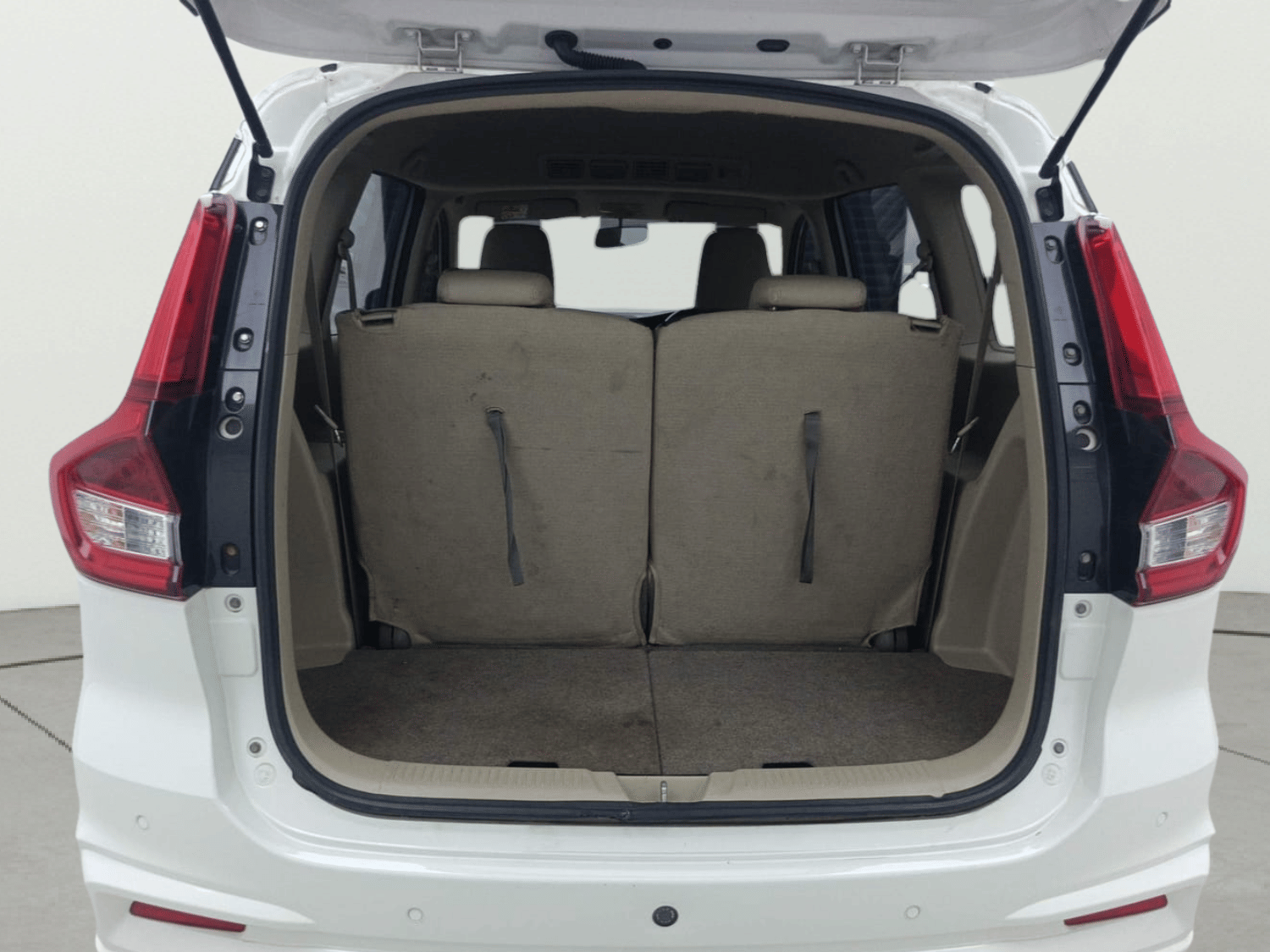 Used 2024 Maruti Suzuki Ertiga VXi AT Petrol Automatic interior DICKY INSIDE VIEW