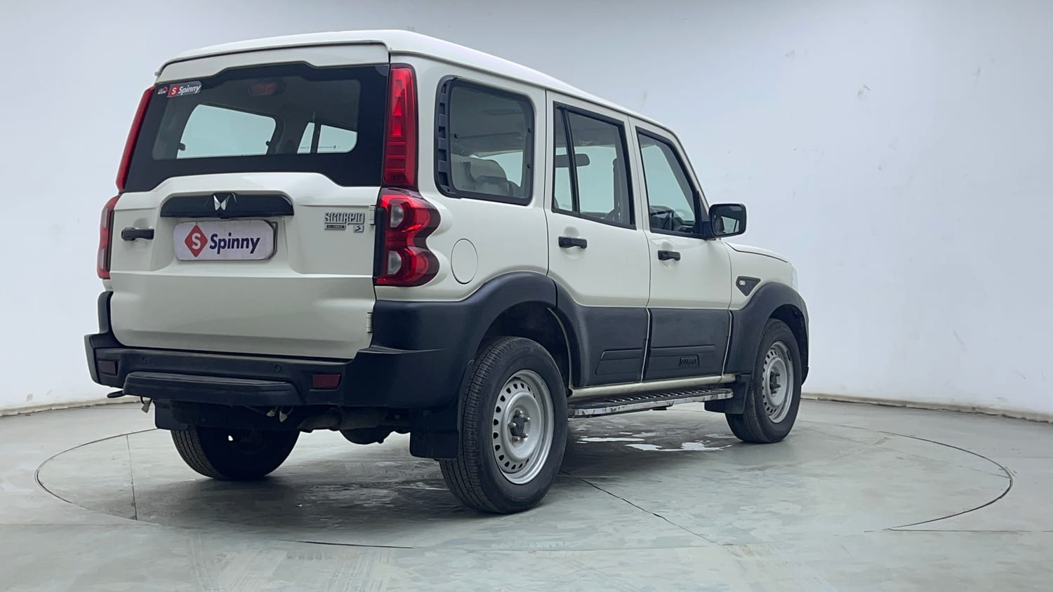Used 2024 Mahindra Scorpio S3 Plus Diesel Manual exterior RIGHT REAR CORNER VIEW