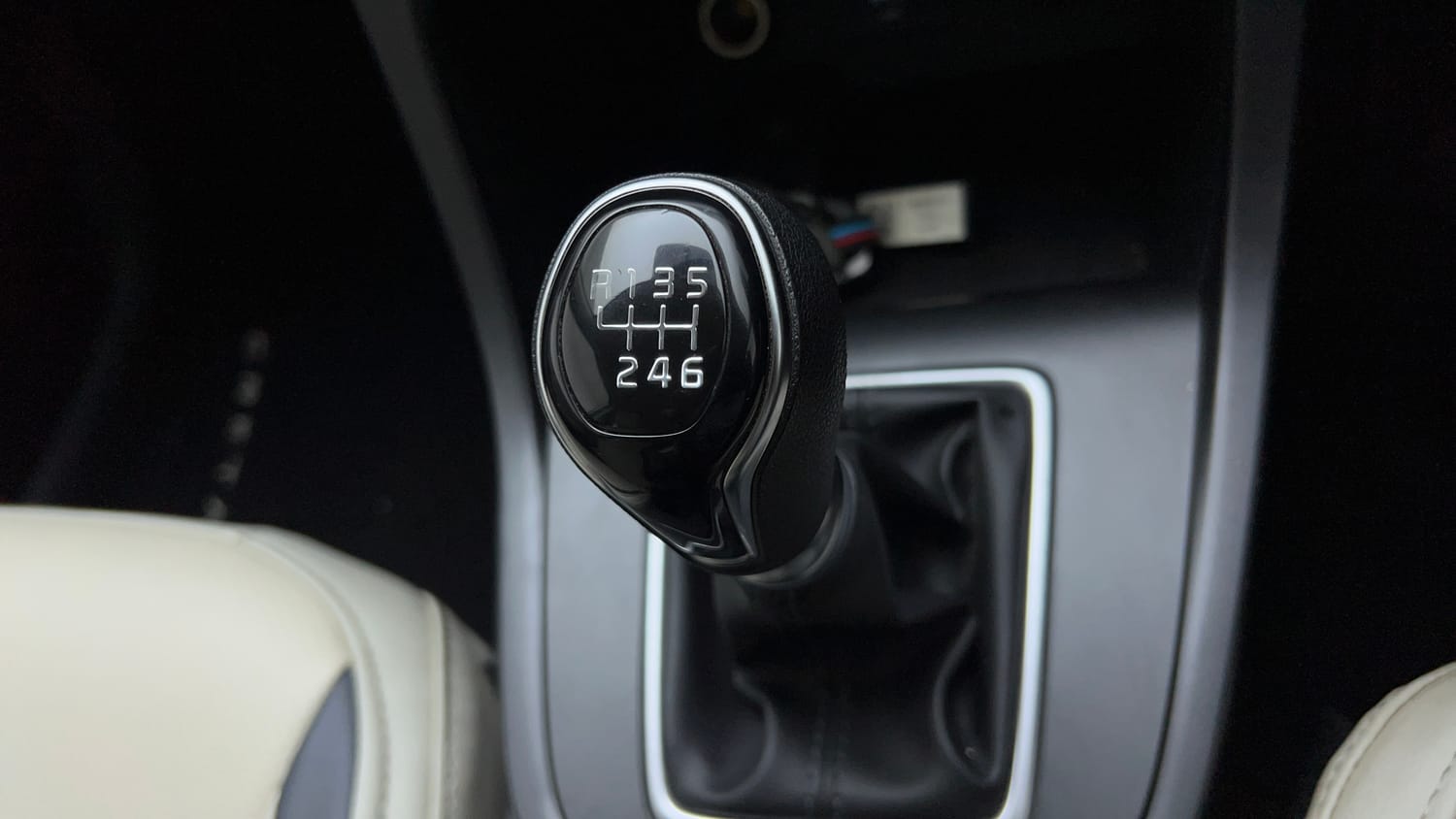 Used 2022 Hyundai Creta S 1.5 Petrol iMT Petrol Manual interior GEAR  KNOB VIEW
