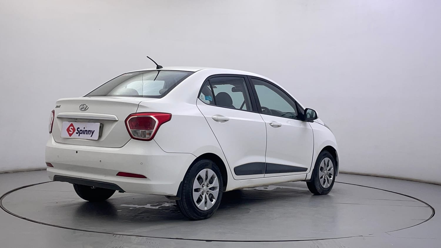 Used 2014 Hyundai Xcent S 1.2 Petrol Manual exterior RIGHT REAR CORNER VIEW