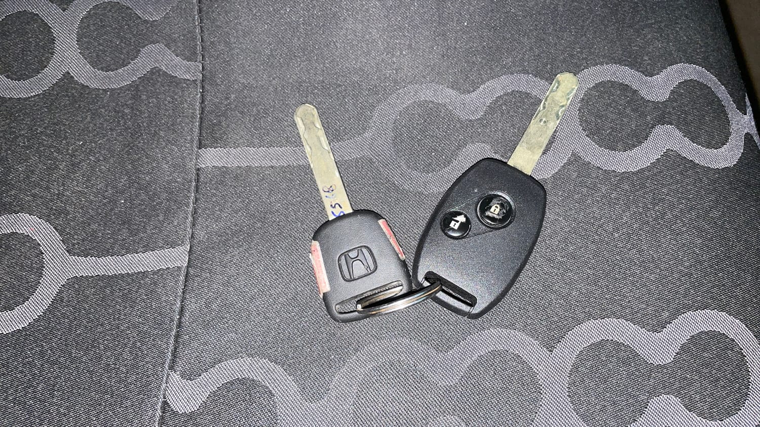 Used 2014 Honda Mobilio S Petrol Petrol Manual extra CAR KEY VIEW