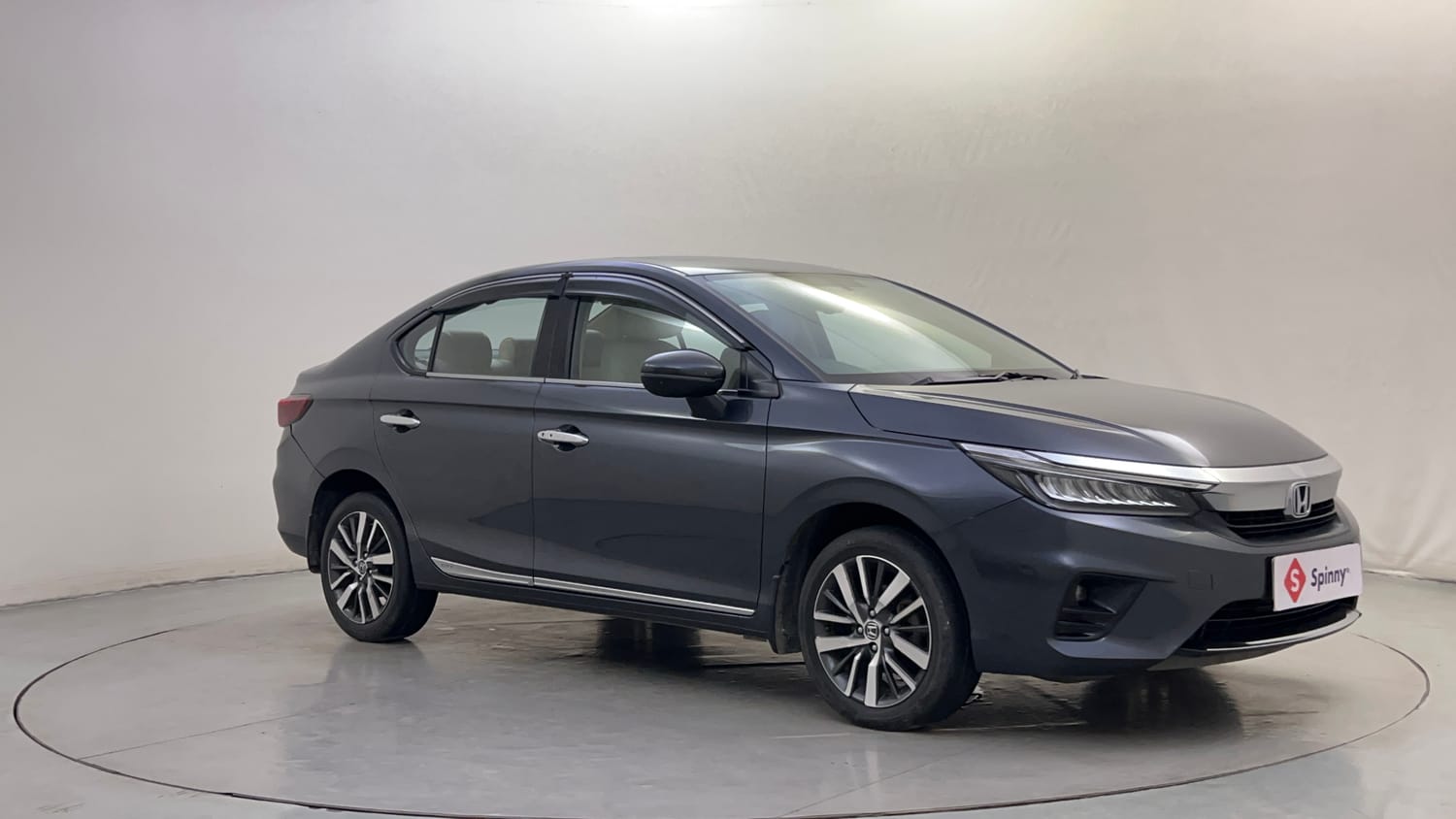 Used 2022 Honda City ZX Petrol Petrol Manual exterior RIGHT FRONT CORNER VIEW
