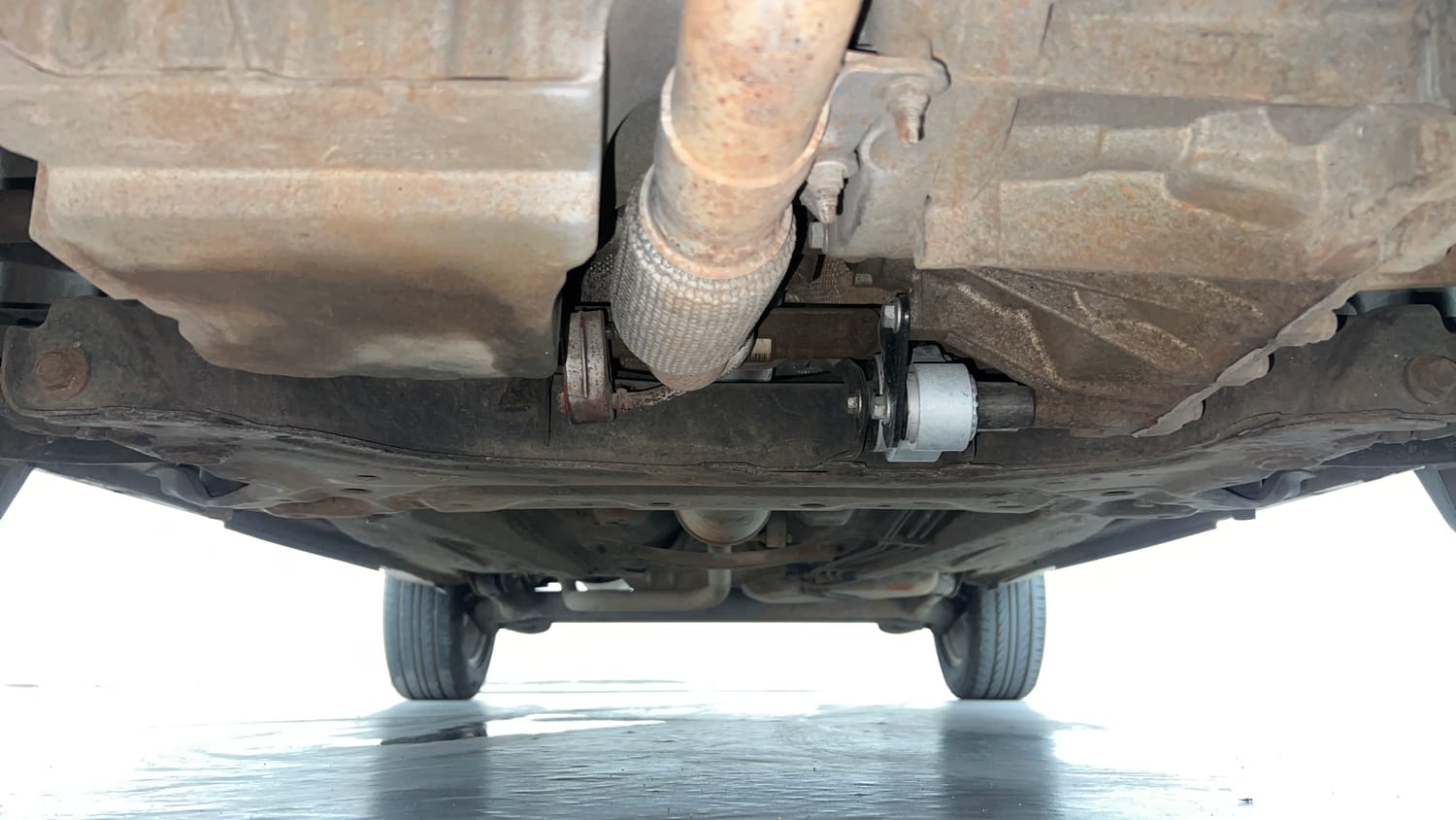 Used 2016 Ford EcoSport Titanium+ 1.0L EcoBoost Petrol Manual extra FRONT LEFT UNDERBODY VIEW