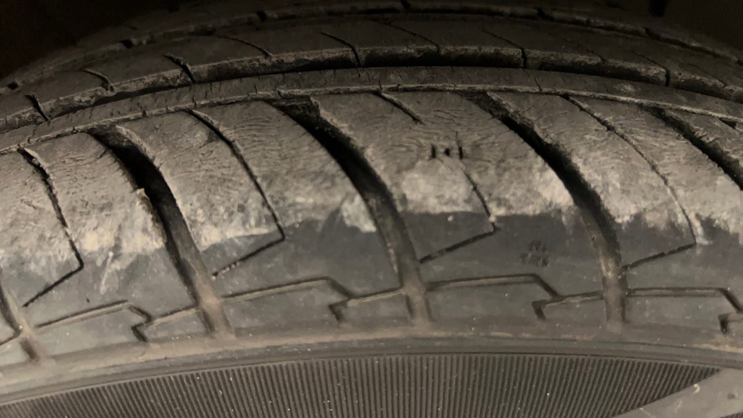 Used 2023 Hyundai Exter SX 1.2 MT Petrol Manual tyres RIGHT FRONT TYRE TREAD VIEW