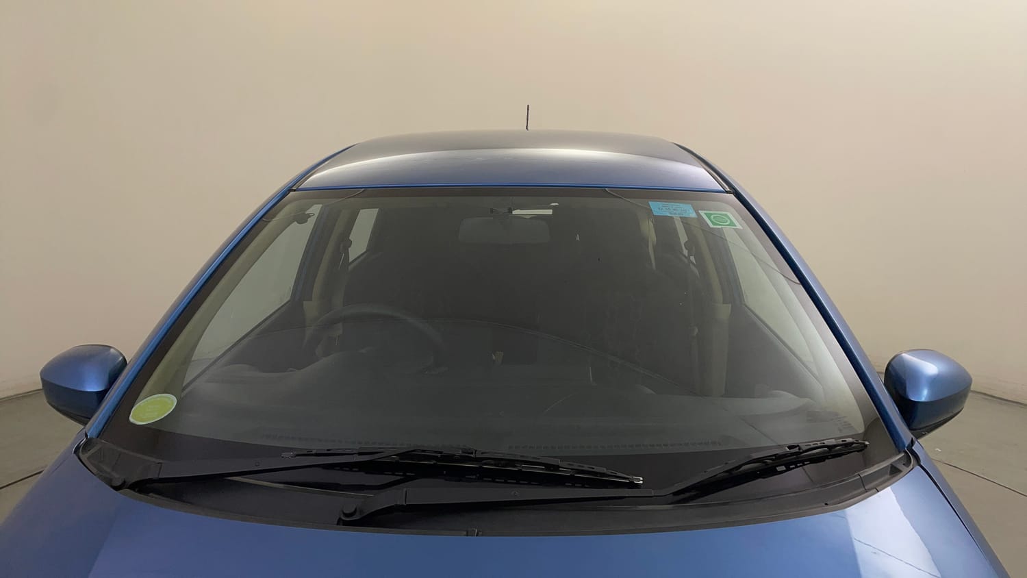 Used 2014 Honda Mobilio S Petrol Petrol Manual exterior FRONT WINDSHIELD VIEW