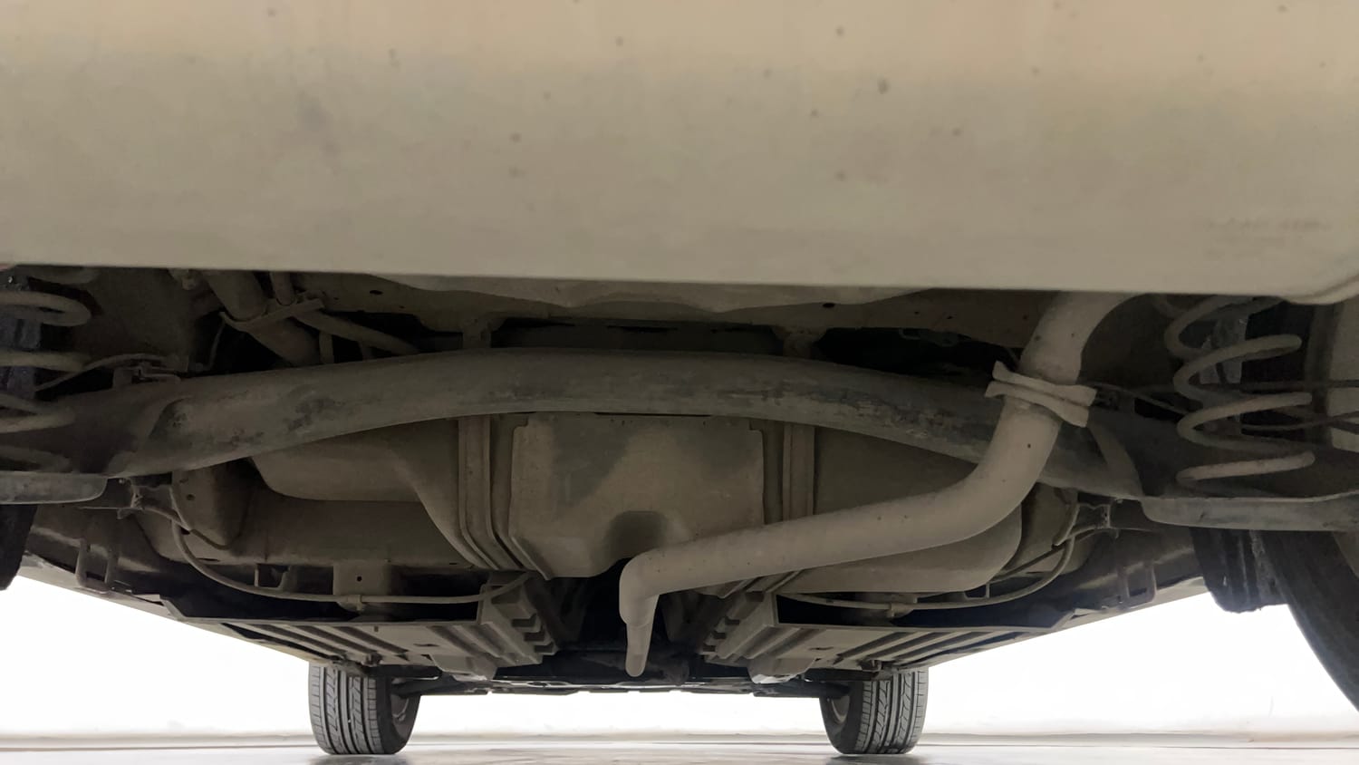 Used 2016 Maruti Suzuki Vitara Brezza [2016-2020] ZDi Plus Diesel Manual extra REAR UNDERBODY VIEW (TAKEN FROM REAR)