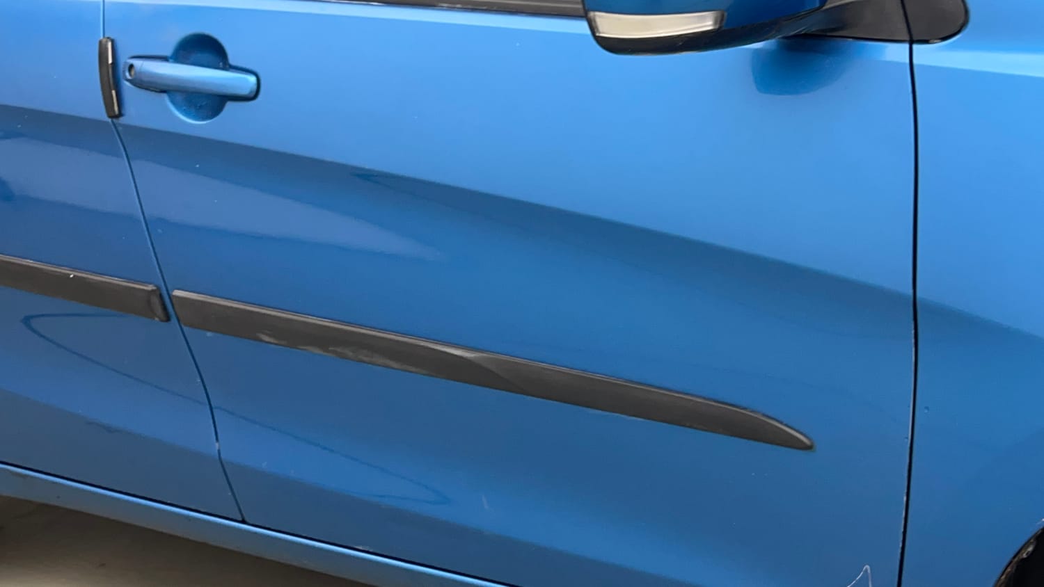 Used 2017 Maruti Suzuki Celerio ZXi Opt Petrol Manual dents MINOR DENT