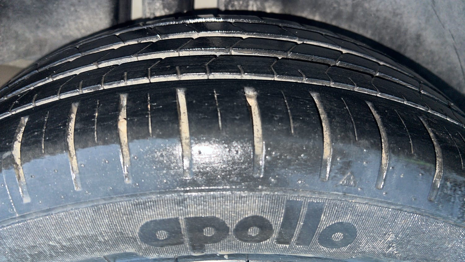 Used 2020 Maruti Suzuki Ciaz S 1.5 MT Petrol Manual tyres RIGHT REAR TYRE TREAD VIEW