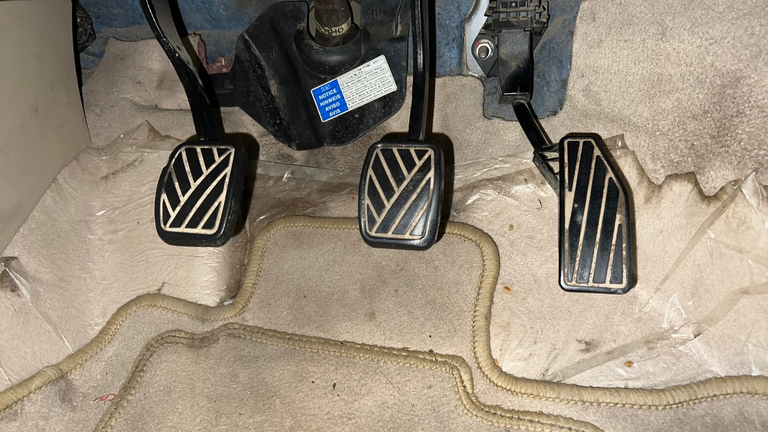 Used 2017 Maruti Suzuki Dzire VXi Petrol Manual interior PEDALS VIEW