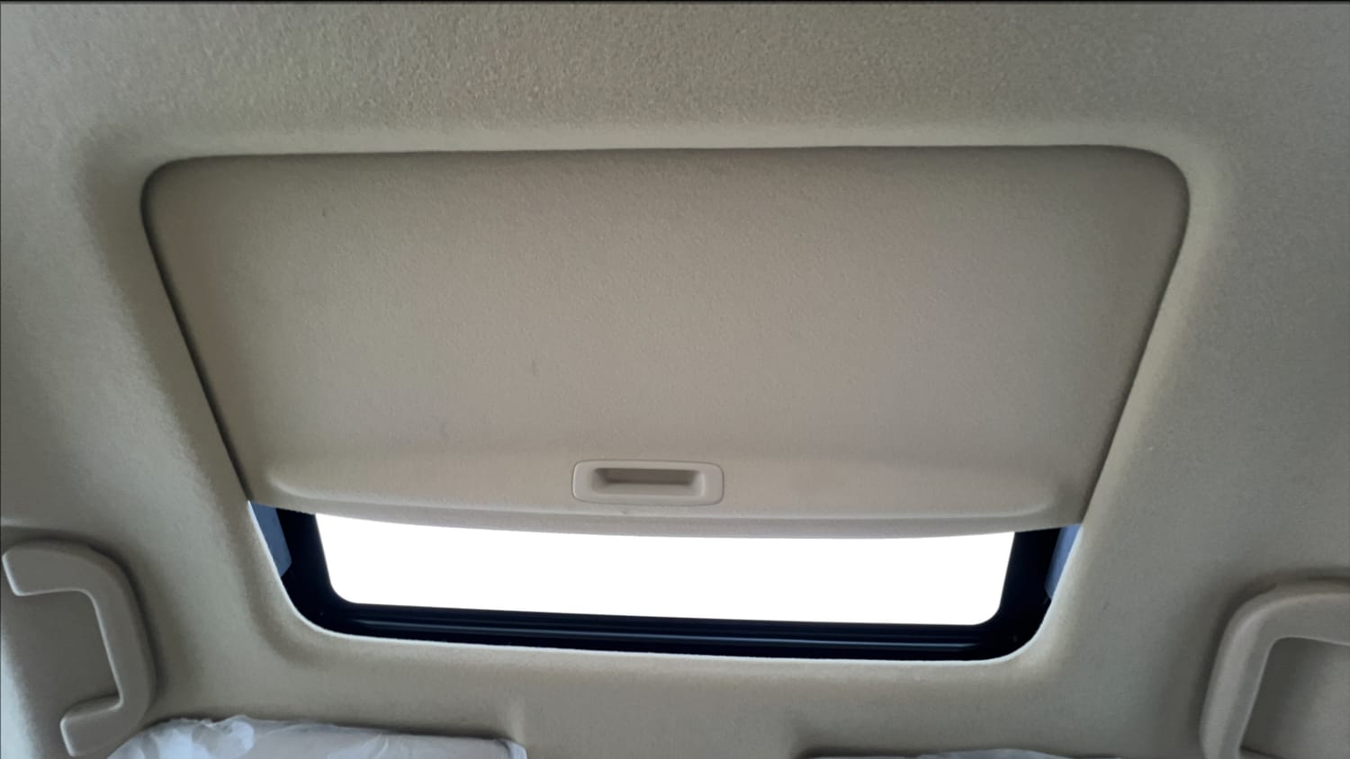 Used 2022 Honda City ZX Petrol Petrol Manual top_features Sunroof
