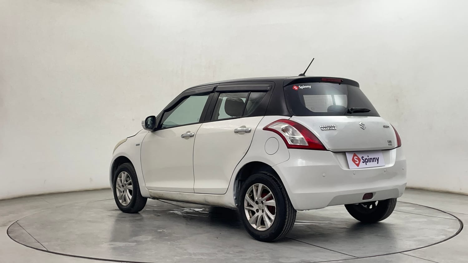 Used 2014 Maruti Suzuki Swift ZDi Diesel Manual exterior LEFT REAR CORNER VIEW