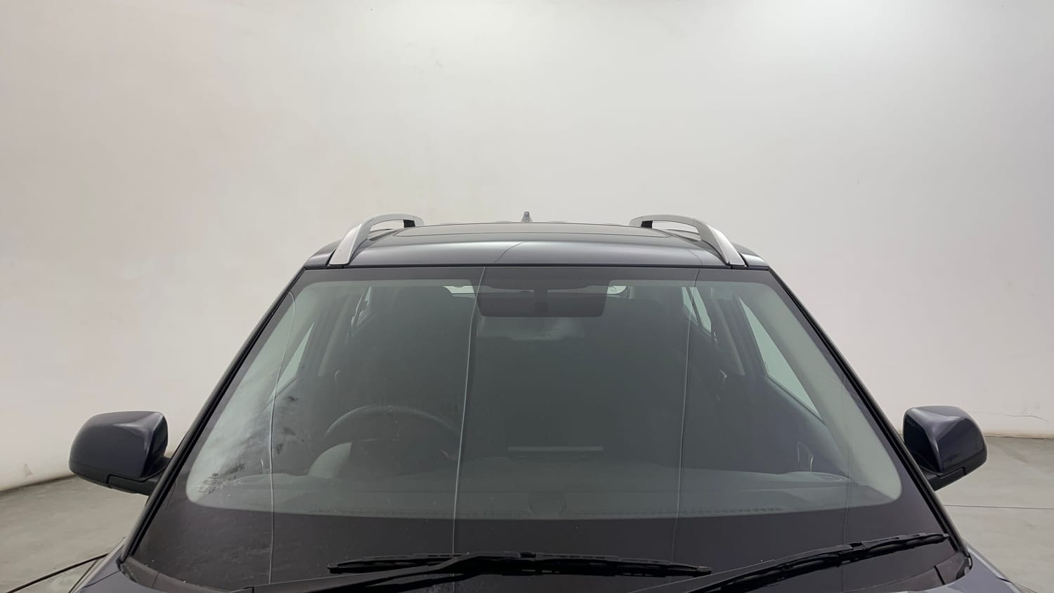 Used 2020 Hyundai Venue SX Plus 1.0 Turbo DCT Petrol Automatic exterior FRONT WINDSHIELD VIEW
