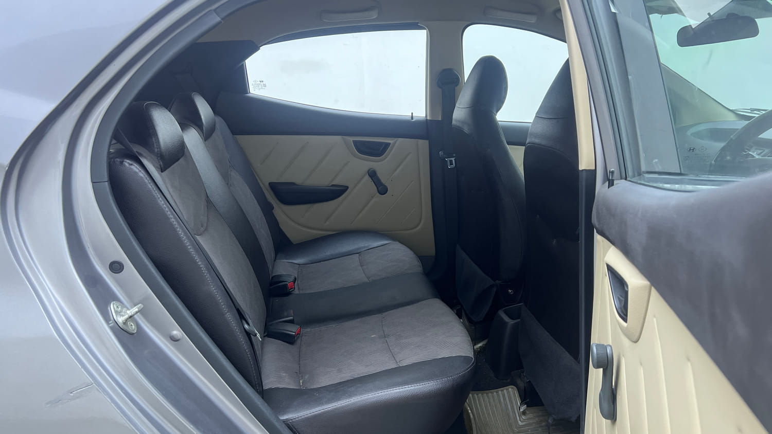 Used 2014 Hyundai Eon D-Lite + Petrol Manual interior RIGHT SIDE REAR DOOR CABIN VIEW