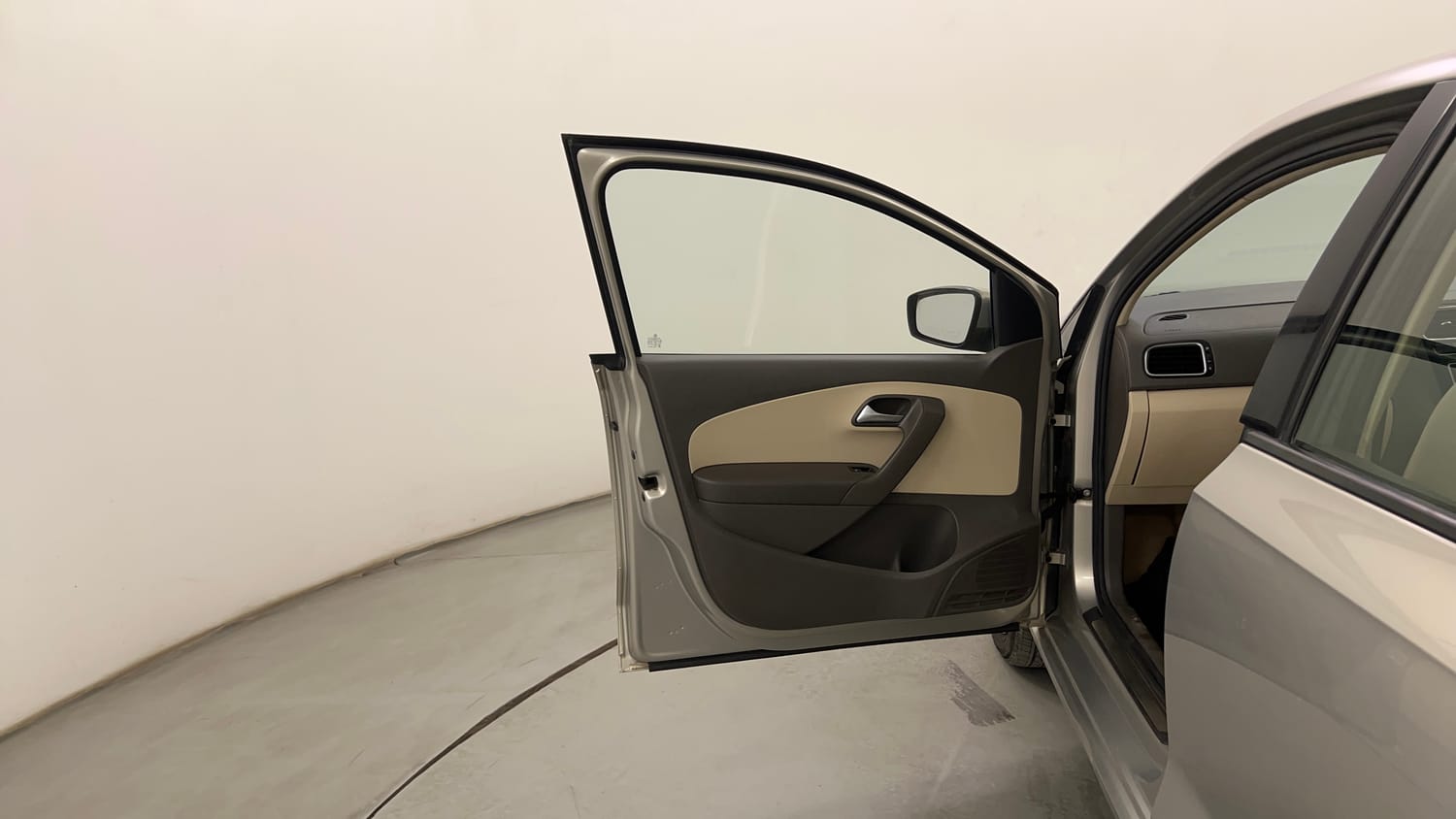 Used 2014 Volkswagen Vento Highline Diesel Diesel Manual interior LEFT FRONT DOOR OPEN VIEW