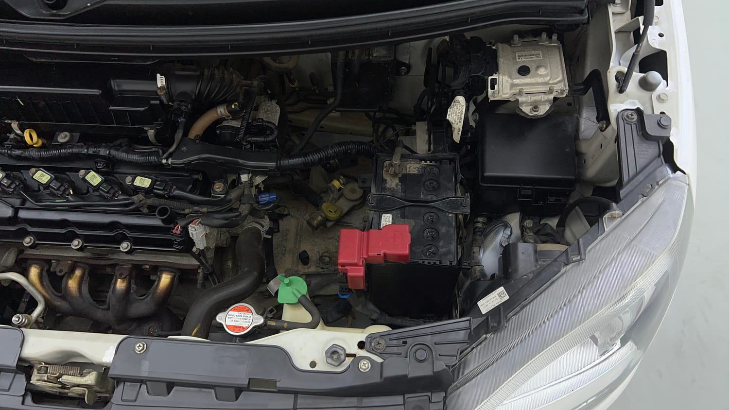 Used 2019 Maruti Suzuki Wagon R VXi 1.2 Petrol Manual engine ENGINE LEFT SIDE VIEW